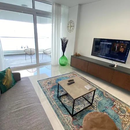 Seafront Luxury 2 Bedroom 3 Bathroom In St Julian's *