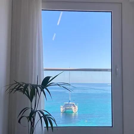 Seafront Luxury 2 Bedroom 3 Bathroom In St Julian's Saint Julian's