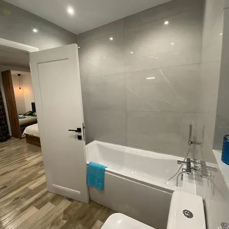 Seafront Luxury 2 Bedroom 3 Bathroom In St Julian's Daire