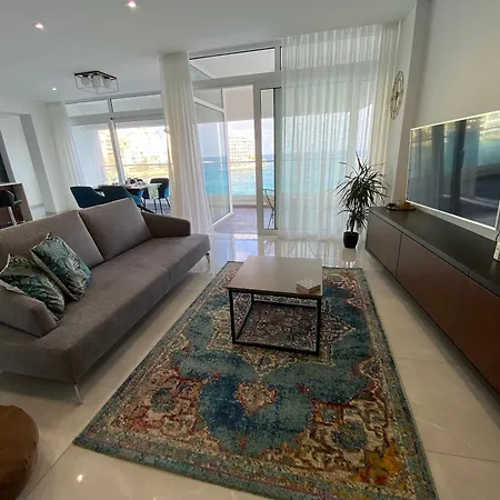 Apartment Seafront Luxury 2 Bedroom 3 Bathroom In St Julian's