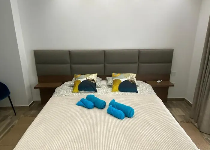 Seafront Luxury 2 Bedroom 3 Bathroom In St Julian's Apartamento *